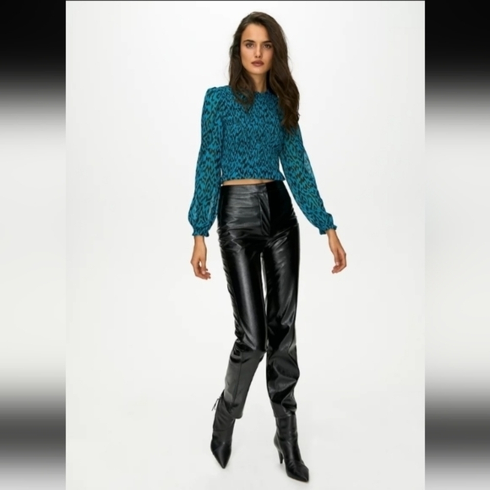 Aritzia Wilfred Lilith blouse,smocked bodice,Meridian teal/black,XS